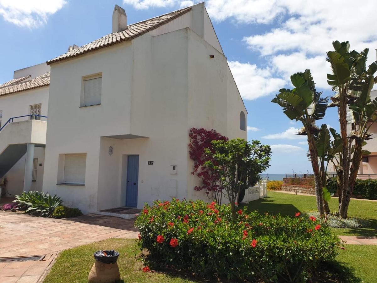Bahia de Casares Casitamar Frontline Beach House Rental Casares Costa Near Estepona מראה חיצוני תמונה