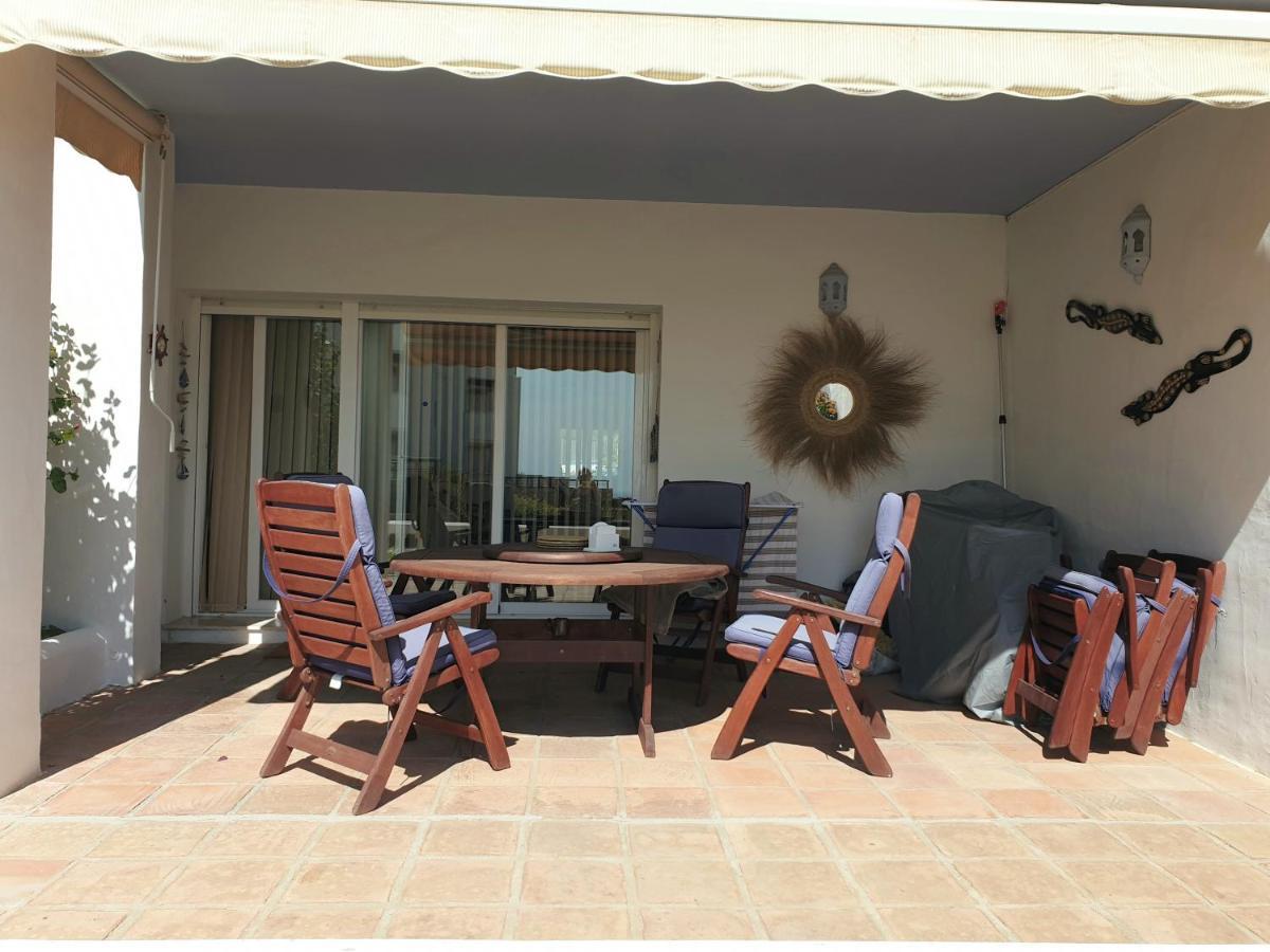 Bahia de Casares Casitamar Frontline Beach House Rental Casares Costa Near Estepona מראה חיצוני תמונה