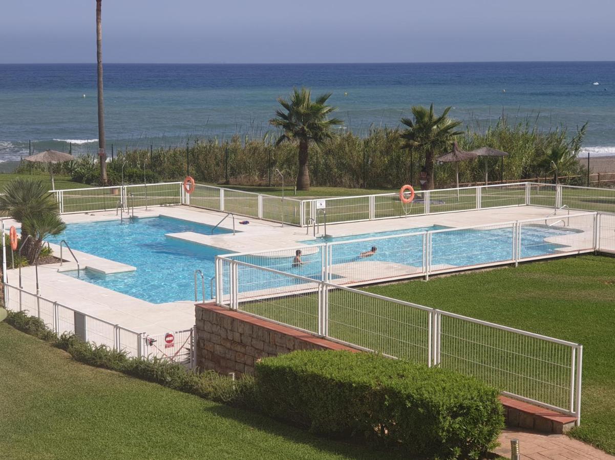 Bahia de Casares Casitamar Frontline Beach House Rental Casares Costa Near Estepona מראה חיצוני תמונה