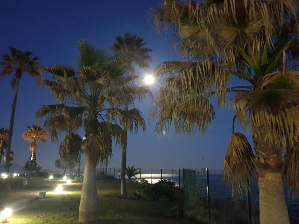 Bahia de Casares Casitamar Frontline Beach House Rental Casares Costa Near Estepona מראה חיצוני תמונה