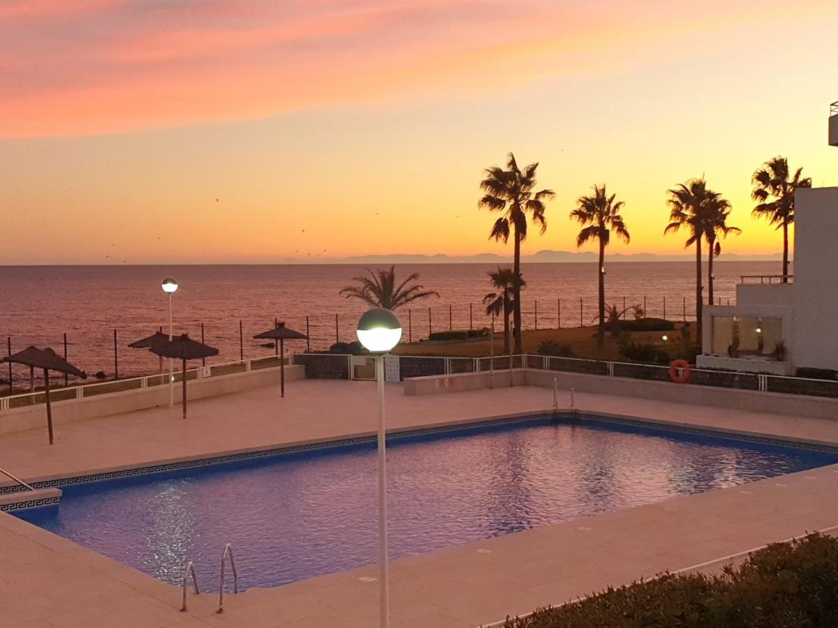 Bahia de Casares Casitamar Frontline Beach House Rental Casares Costa Near Estepona מראה חיצוני תמונה