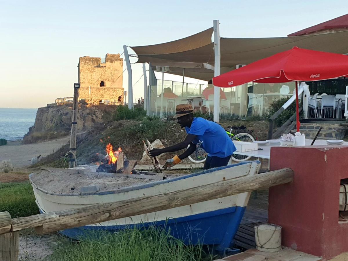 Bahia de Casares Casitamar Frontline Beach House Rental Casares Costa Near Estepona מראה חיצוני תמונה