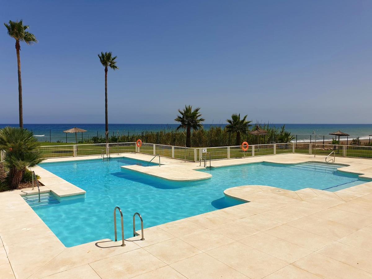 Bahia de Casares Casitamar Frontline Beach House Rental Casares Costa Near Estepona מראה חיצוני תמונה