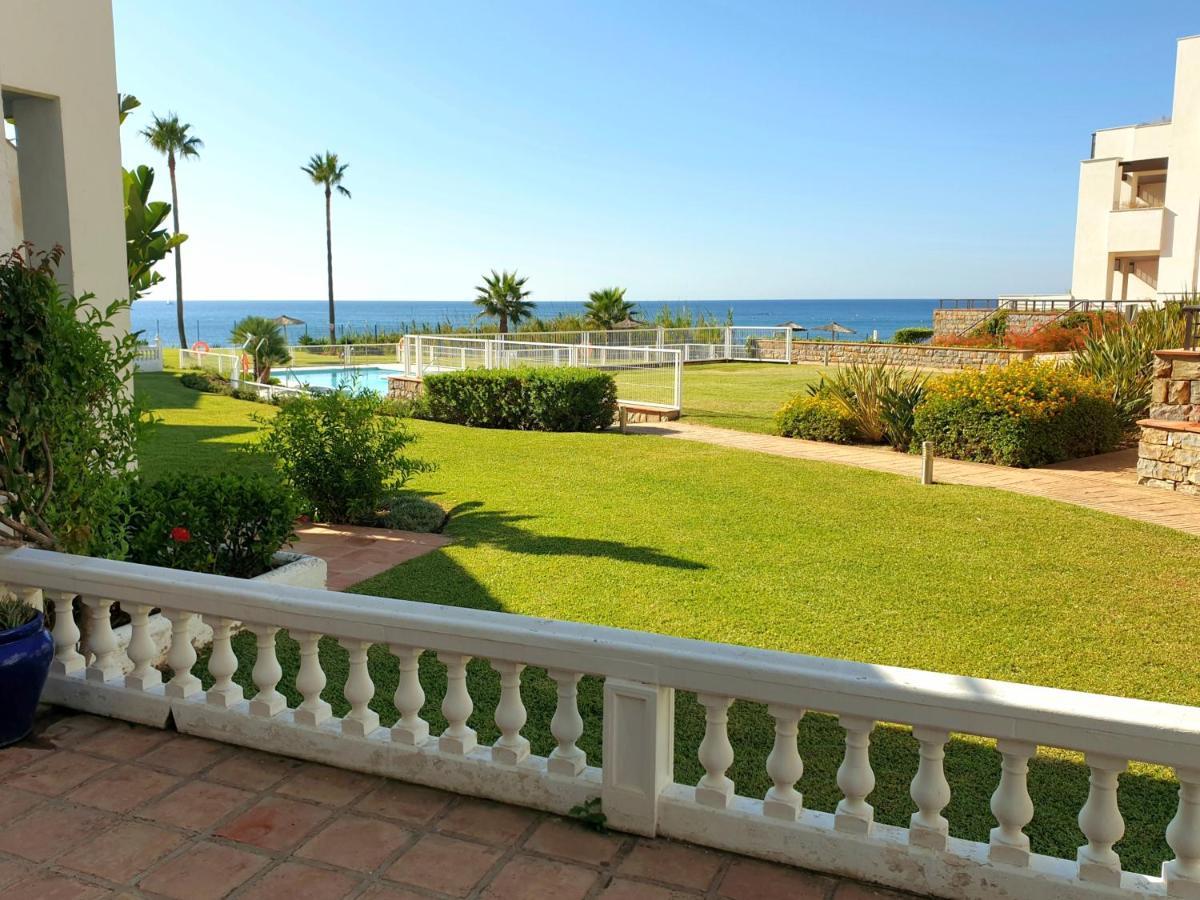 Bahia de Casares Casitamar Frontline Beach House Rental Casares Costa Near Estepona מראה חיצוני תמונה
