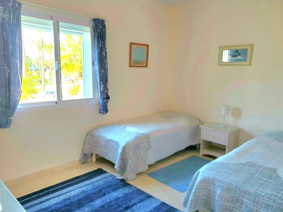 Bahia de Casares Casitamar Frontline Beach House Rental Casares Costa Near Estepona מראה חיצוני תמונה